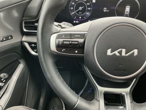 Used 2025 Kia Sportage SX AWD/4WD image 17