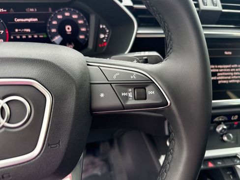 New 2025 Audi Q3 2.0T Premium image 28