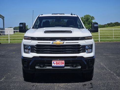 New 2026 Chevrolet Silverado 2500 Custom w/ Custom Value Package AWD/4WD image 2