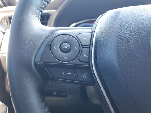 Used 2024 Toyota Venza Limited image 27