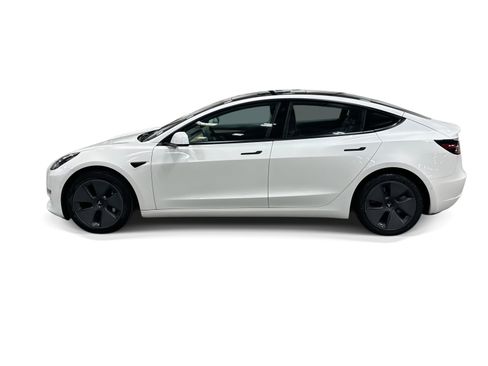 Certified 2021 Tesla Model 3 Standard Range Plus RWD image 3