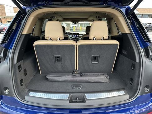 Used 2025 Cadillac XT6 Sport w/ Platinum Package image 28