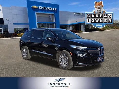 Used 2022 Buick Enclave Essence image 1