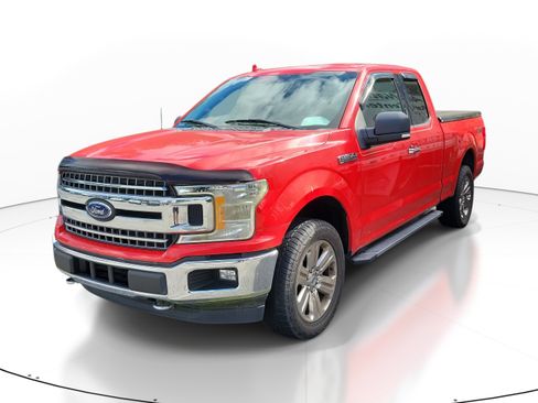 Used 2018 Ford F150 XLT w/ Equipment Group 302A Luxury AWD/4WD image 3
