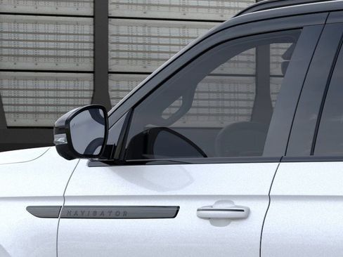 New 2026 Lincoln Navigator Black Label AWD/4WD image 20