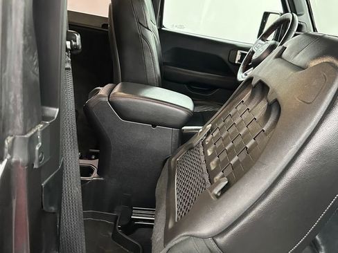 Used 2019 Jeep Wrangler Rubicon AWD/4WD image 32