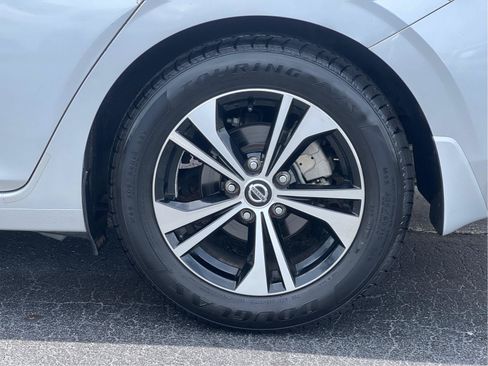 Used 2021 Nissan Sentra SV FWD image 26