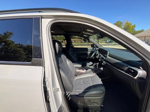 Used 2024 Kia Telluride SX Prestige X-Pro AWD/4WD image 25