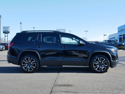 Used 2019 GMC Acadia SLT w/ Black Edition image 8