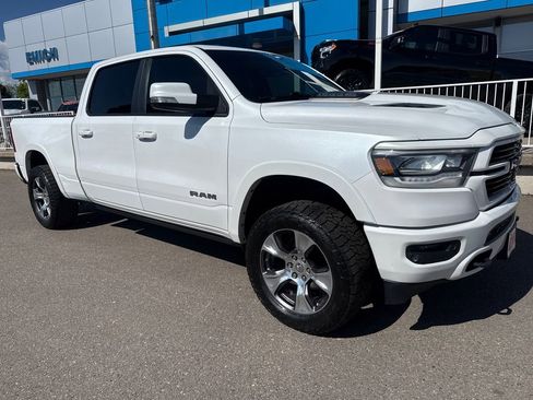 Used 2019 RAM 1500 Laramie AWD/4WD image 7