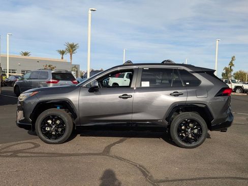 New 2025 Toyota RAV4 SE image 5