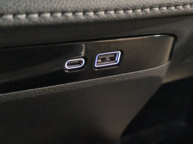 Used 2026 Buick Enclave Preferred FWD image 19