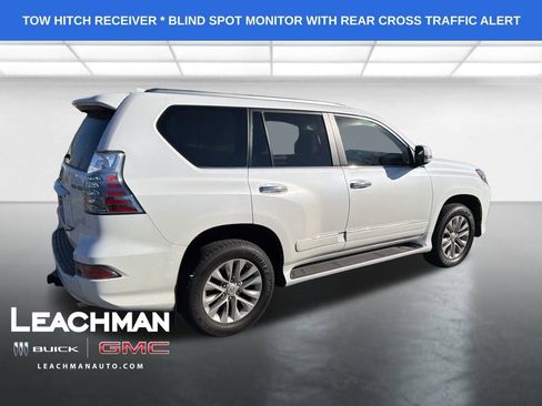 Used 2017 Lexus GX 460 image 3