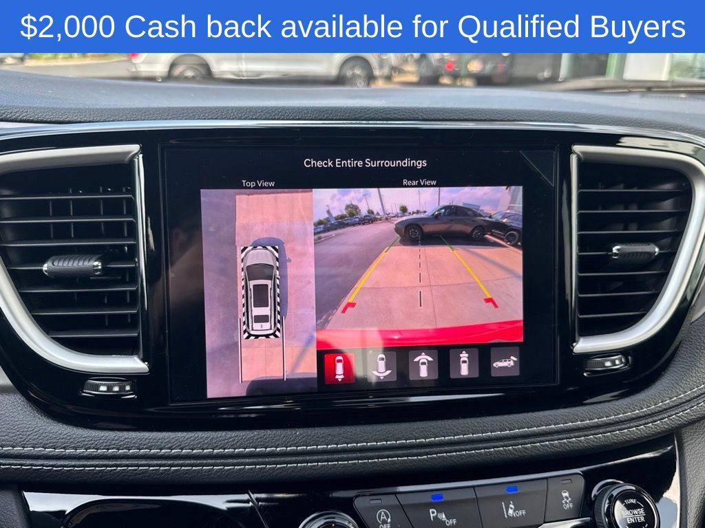 New 2027 Chrysler Pacifica Select FWD image 23
