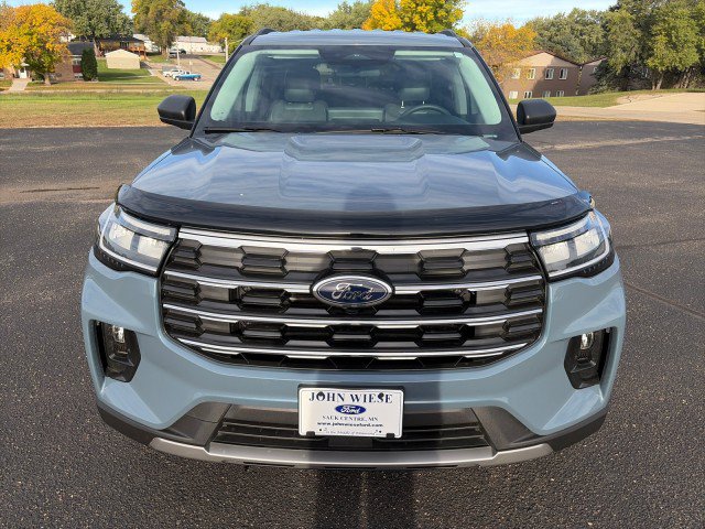 Used 2026 Ford Explorer Active AWD/4WD image 8