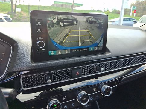 Certified 2024 Honda Civic Touring image 24