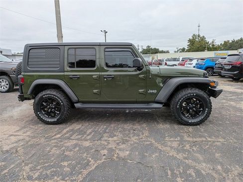 Used 2021 Jeep Wrangler Unlimited Sport image 3