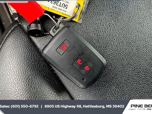 Used 2021 Toyota 4Runner TRD Off-Road Premium image 9