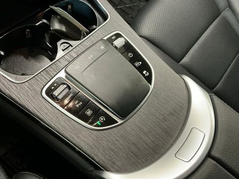 Used 2021 Mercedes-Benz GLC 300 4MATIC image 22