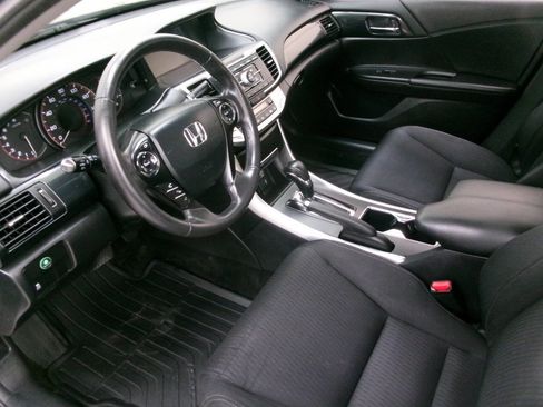 Used 2014 Honda Accord Sport image 14