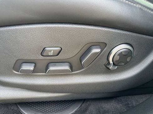 Used 2025 Genesis GV80 3.5T Prestige image 14