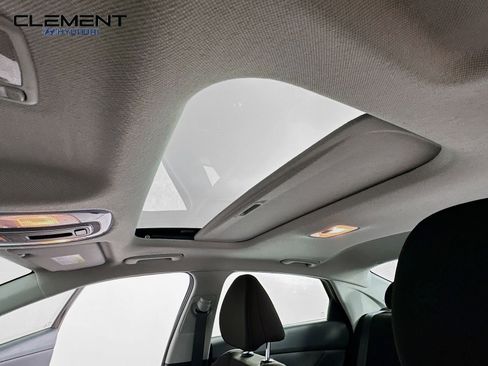 New 2025 Hyundai Elantra SEL image 21