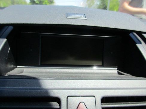 Used 2010 Mercedes-Benz C 300 4MATIC Sedan image 24