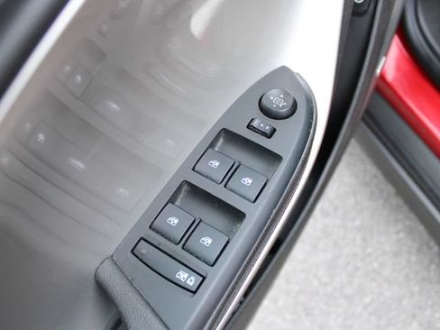 Used 2012 Chevrolet Volt Premium w/ Premium Trim Package FWD image 11