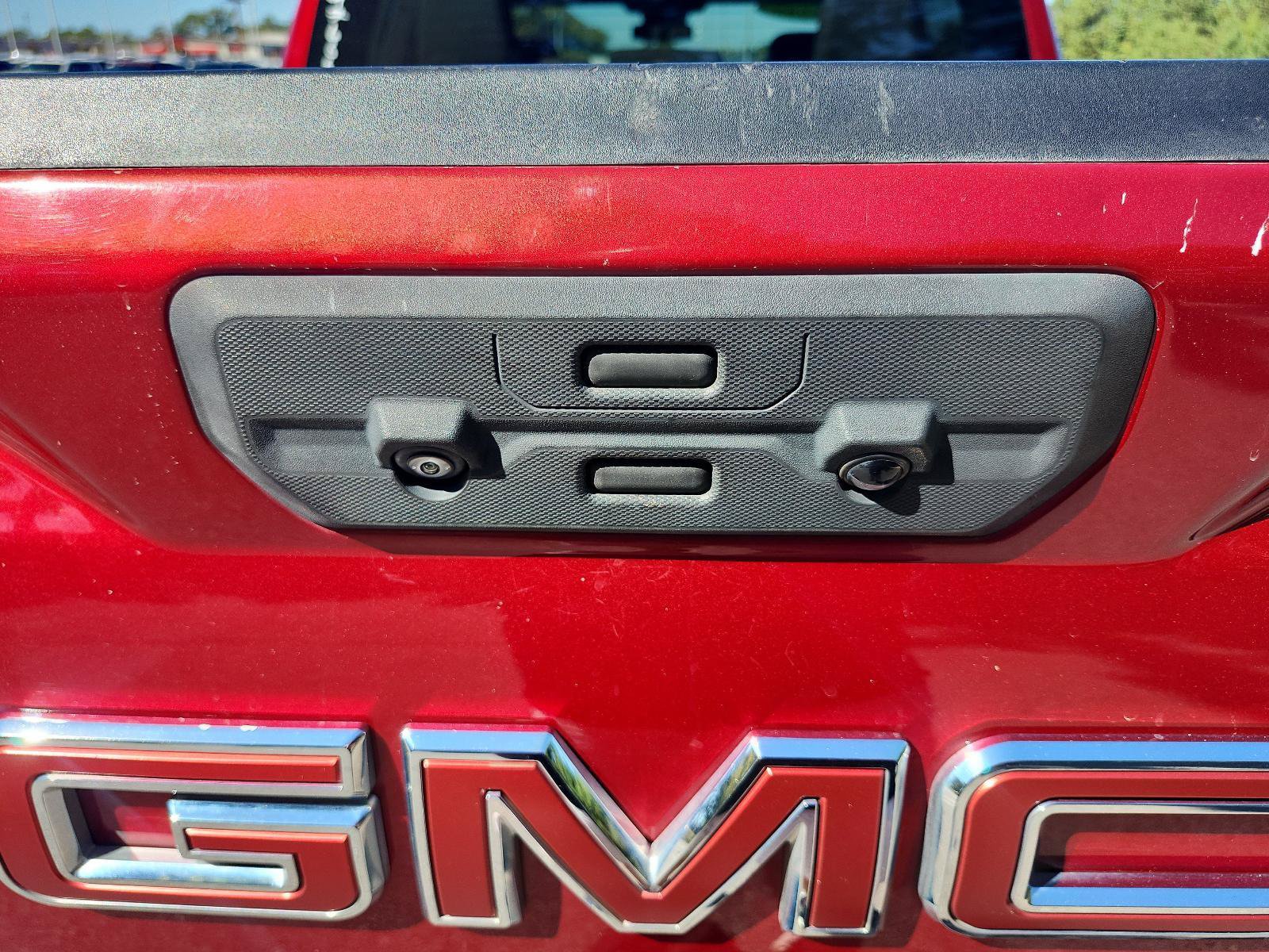 Used 2022 GMC Sierra 1500 SLT w/ SLT Premium Package AWD/4WD image 11
