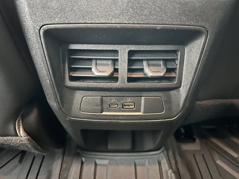 Used 2025 Chevrolet Colorado ZR2 w/ Technology Package image 36