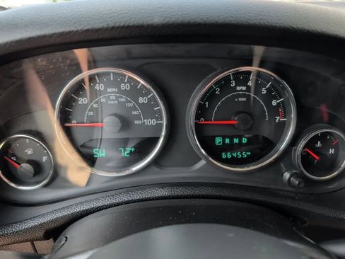 Used 2015 Jeep Wrangler Sport AWD/4WD image 7