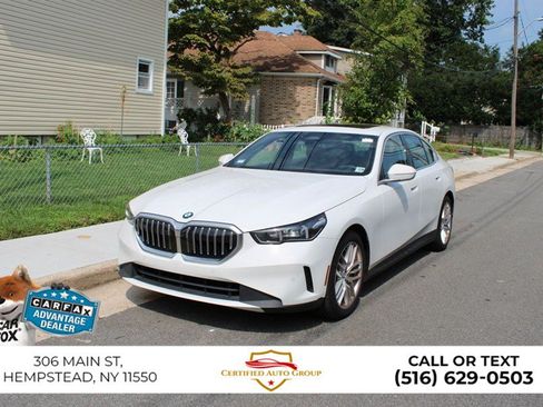 Used 2024 BMW 540i xDrive AWD/4WD image 3