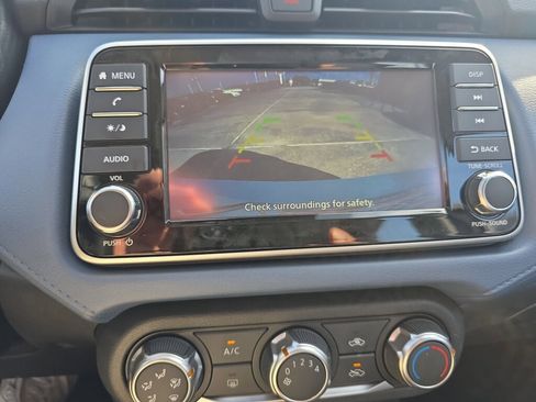 New 2025 Nissan Versa SV image 13