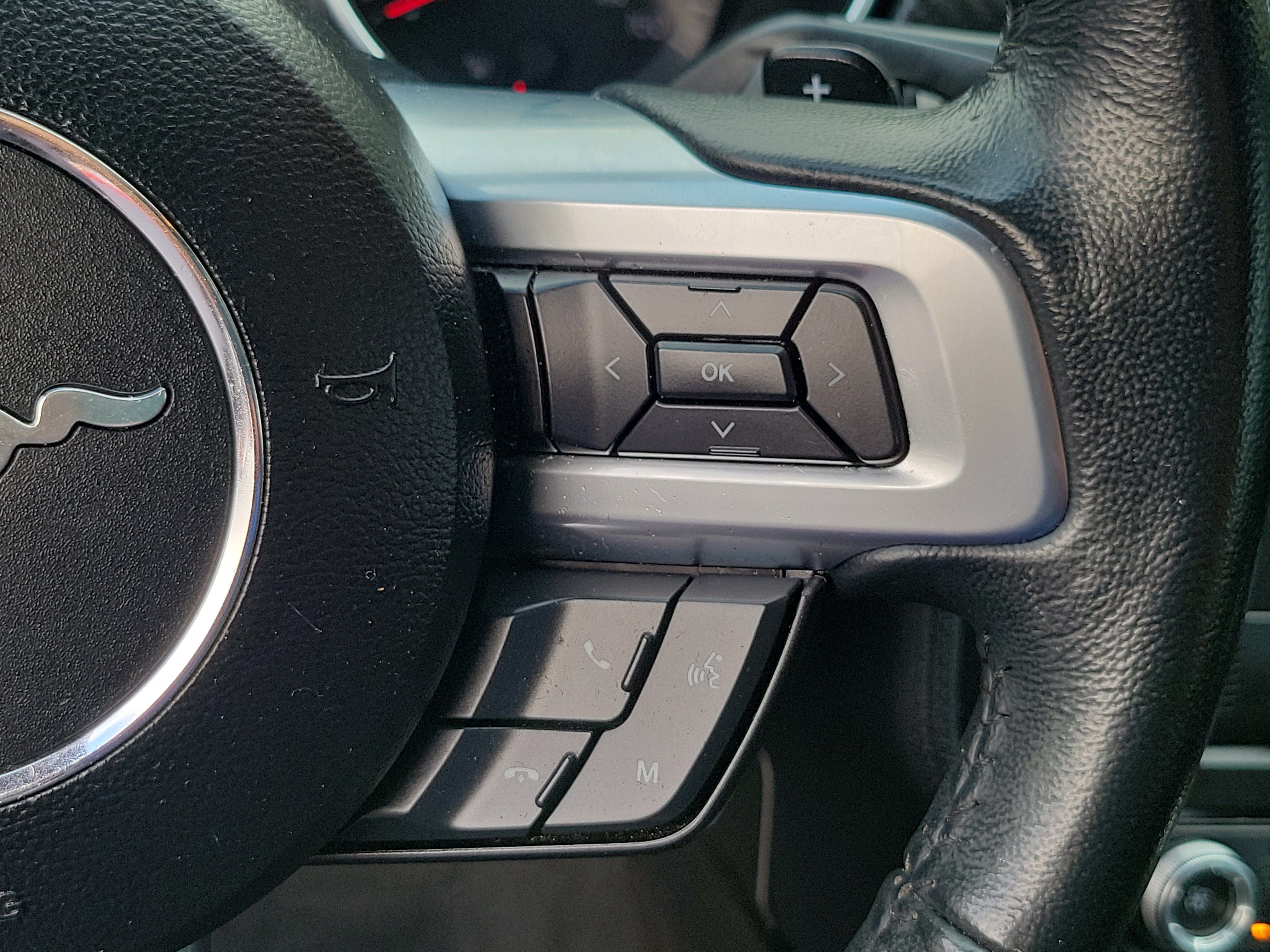 Used 2020 Ford Mustang Coupe RWD image 26