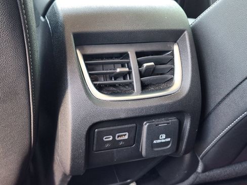 Used 2024 Chevrolet Blazer LT w/ Sound & Technology Package FWD image 33