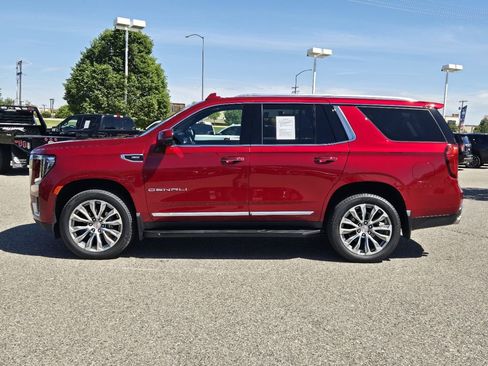 Used 2021 GMC Yukon Denali w/ LPO, Illumination Package AWD/4WD image 46