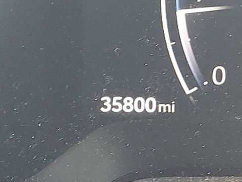 Used 2024 Toyota Corolla Cross XLE image 21