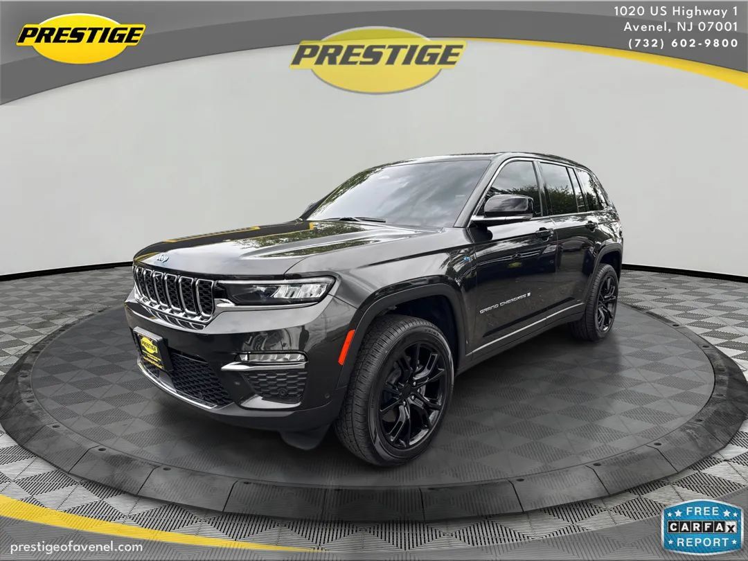 Used 2024 Jeep Grand Cherokee Limited 4xe w/ Luxury Tech Group II AWD/4WD image 1