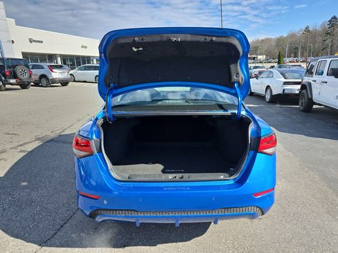 Used 2023 Nissan Sentra SV image 5