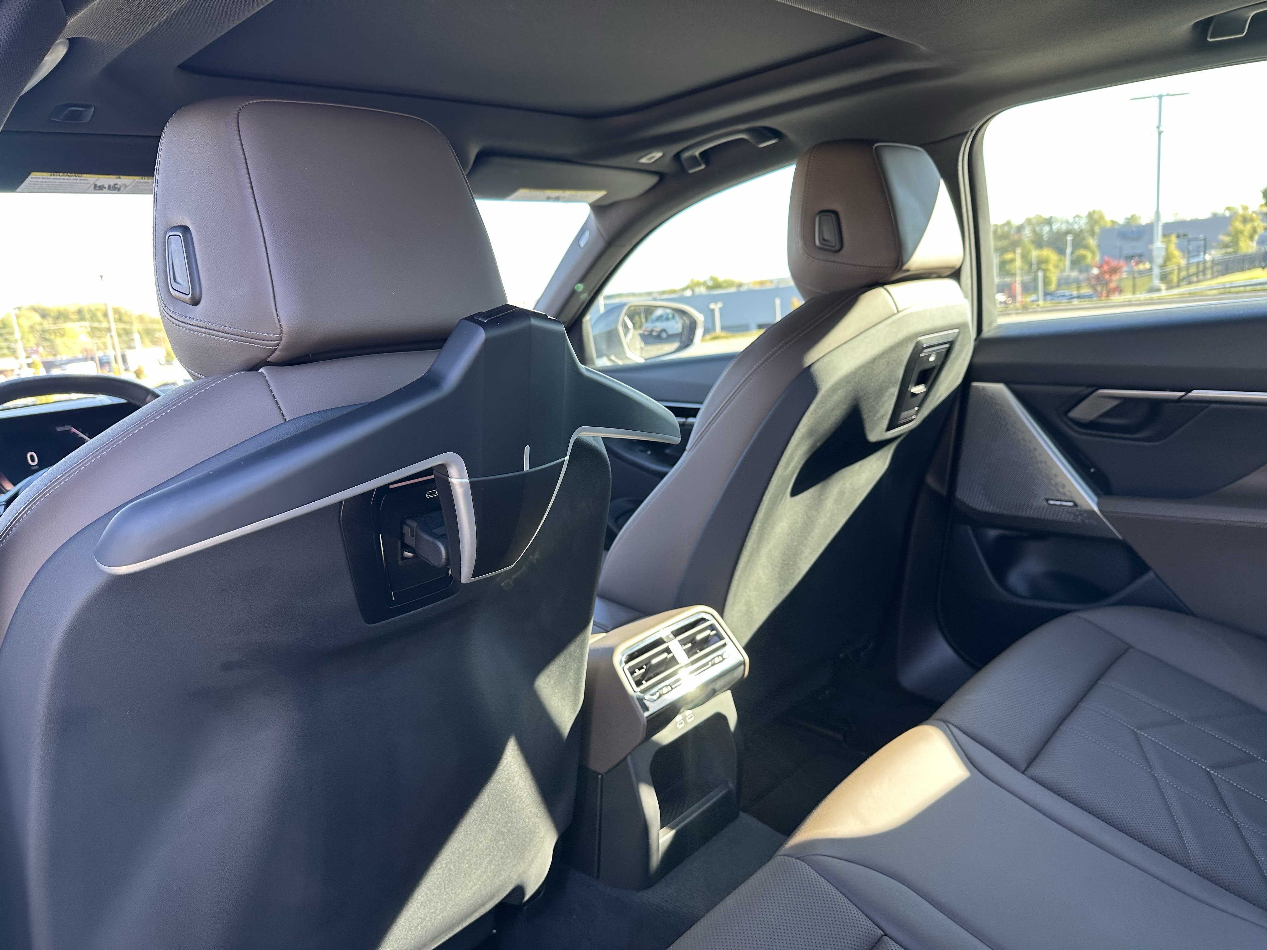 Used 2025 BMW 530i RWD image 33