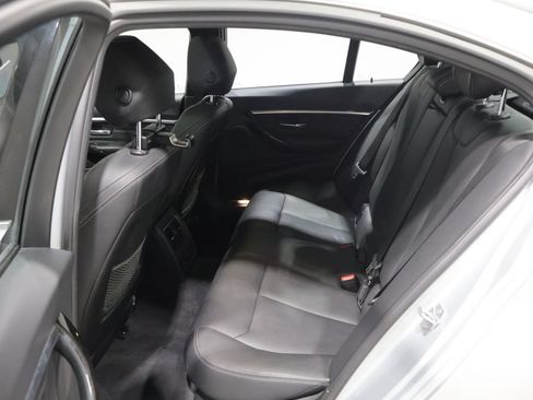 Used 2017 BMW 330i xDrive Sedan AWD/4WD image 18