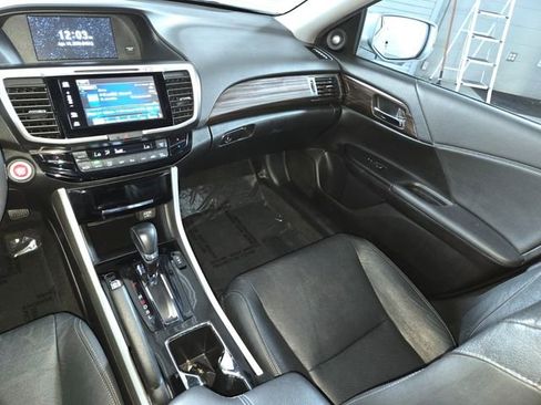 Used 2016 Honda Accord EX-L image 18
