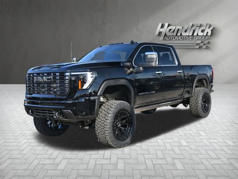 Used 2025 GMC Sierra 2500 Denali Ultimate image 7