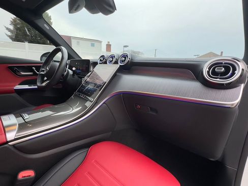 Used 2024 Mercedes-Benz GLC 43 AMG 4MATIC image 18