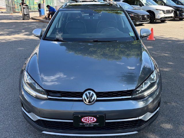 Used 2018 Volkswagen Golf Alltrack AWD/4WD image 2
