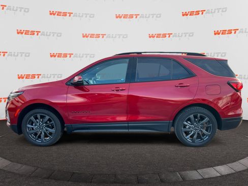 Used 2022 Chevrolet Equinox RS w/ RS Leather Package image 2