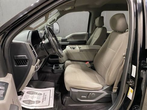 Used 2017 Ford F150 XLT w/ Equipment Group 302A Luxury AWD/4WD image 12