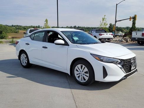 New 2025 Nissan Sentra S image 4