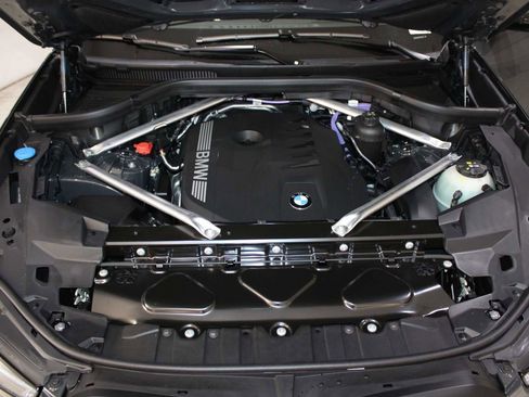 Used 2026 BMW X5 xDrive40i image 24