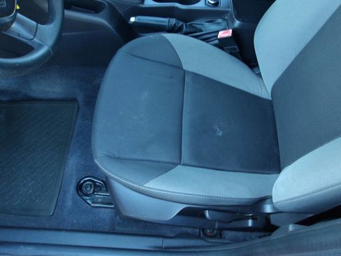 Used 2012 Ford Focus SE image 16